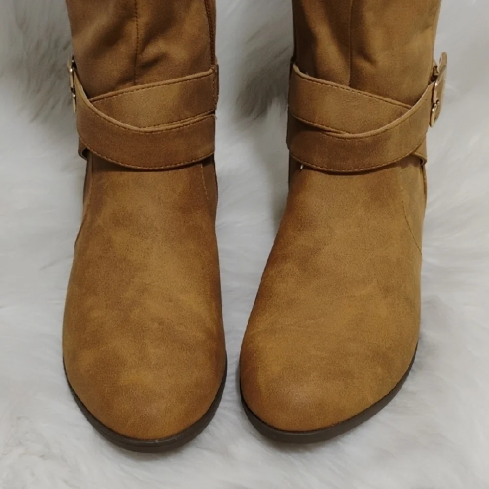 (#209) SALE! NWOT Dr. Scholls Stylish Tan Knee-High Boots Never Worn No Box
